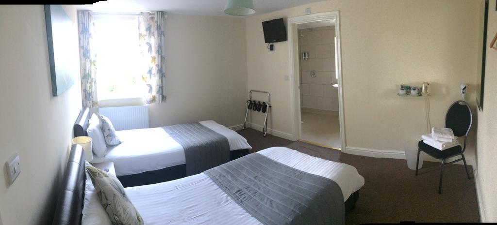 The Lodge Redhill  Экстерьер фото