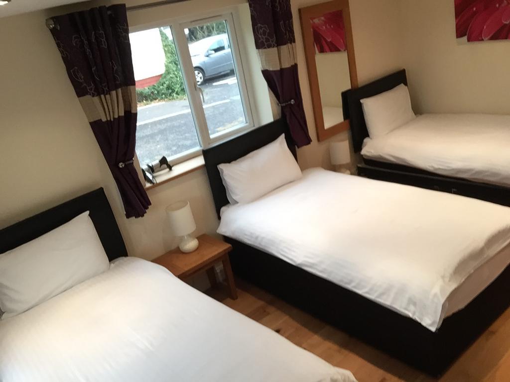 The Lodge Redhill  Экстерьер фото